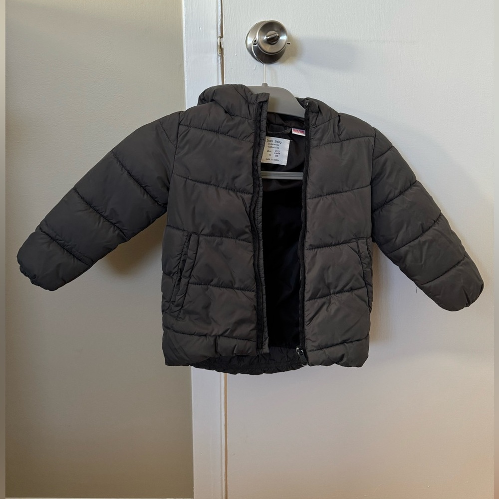Zara Dino Puffer, black/charcoal, Size 2/3years